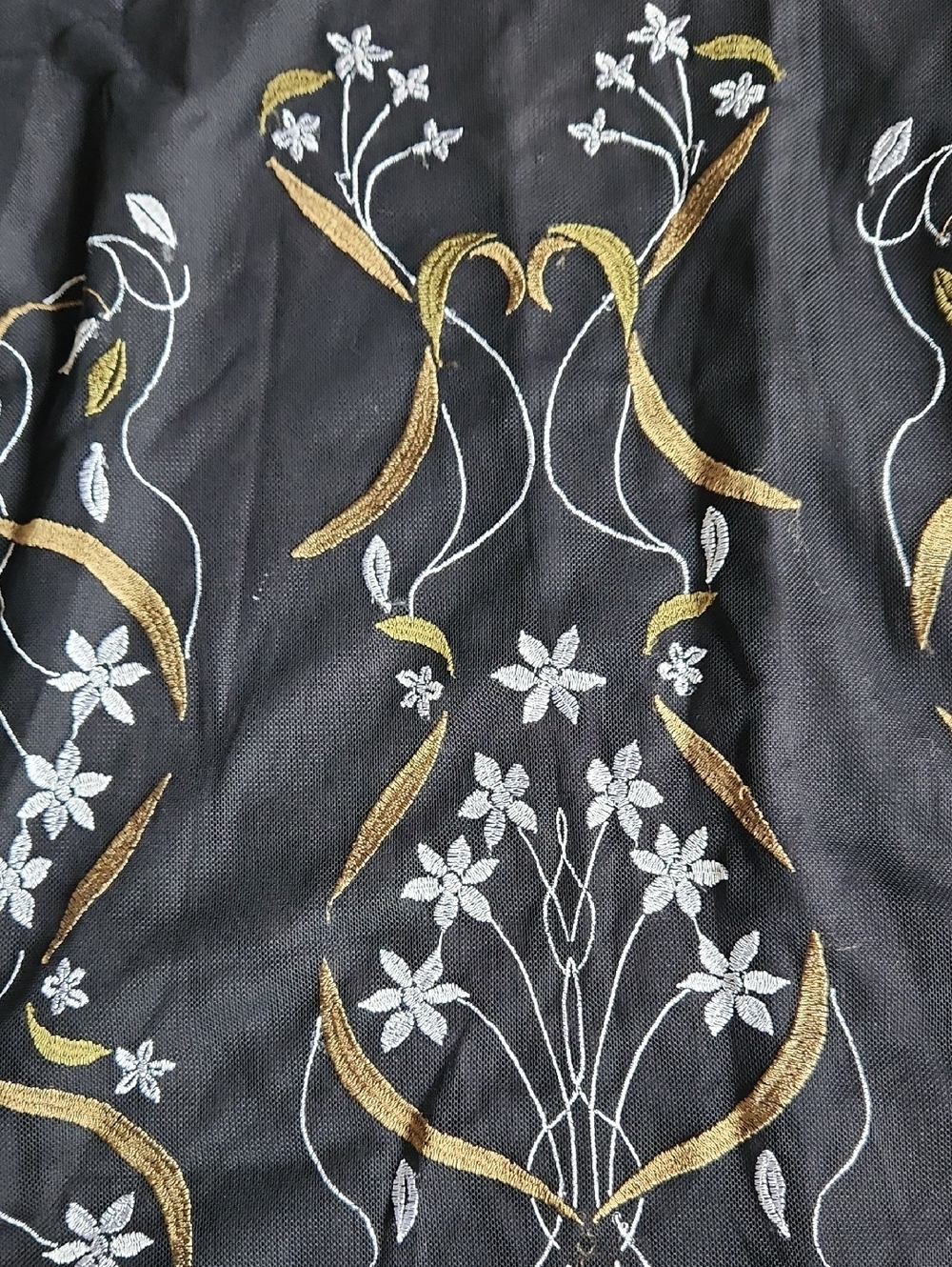 Alfani Bell Sleeve Embroidered Top Size M - Picture 3 of 4